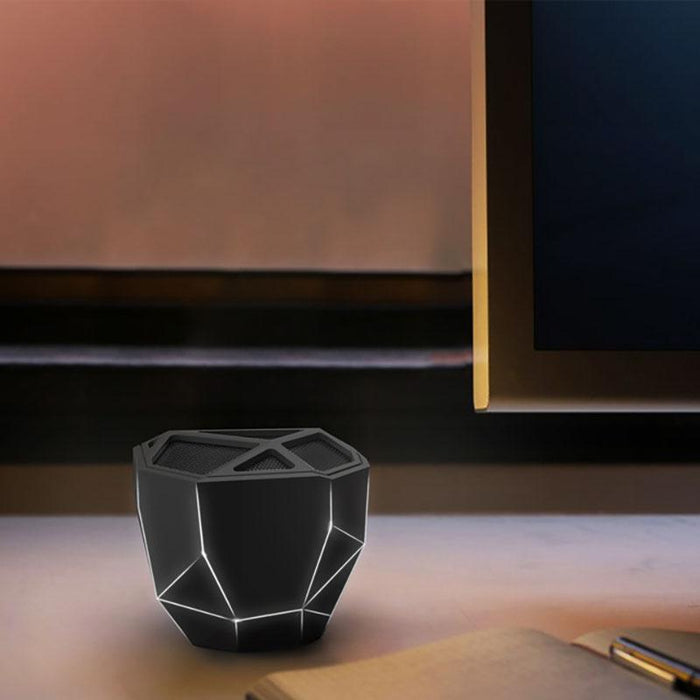 Xoopar GEO Wireless Bluetooth Speaker : Black 12 month warranty applies Xoopar